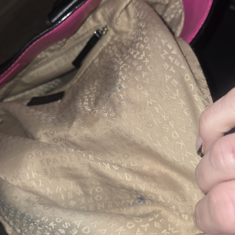 Kate Spade Vibrant Black & Pink Bag with Beige Interior - Picture 5 of 16